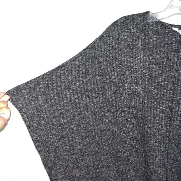 Candies Open Front Cardigan Ribbed Poncho with Suede Pockets/button detail L/XL - Picture 6 of 12